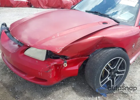 1994 Ford Mustang из США, поврежденный, VIN 1FALP4047RF117240